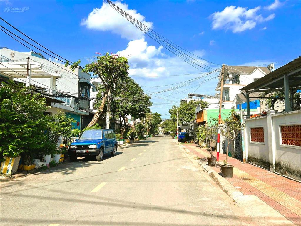[quận 9] bán nhanh lô đất đẹp vuông vức 6x25m  150m2, phước long a  đại lộ 3, chỉ 75tr/m2