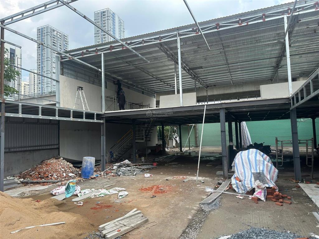 Mặt bằng kinh doanh vip, mặt tiền võ nguyên giáp, thảo điền, 20x50m (~1.000m2), 1 trệt 1 lầu