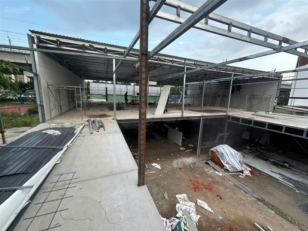 Mặt bằng kinh doanh vip, mặt tiền võ nguyên giáp, thảo điền, 20x50m (~1.000m2), 1 trệt 1 lầu