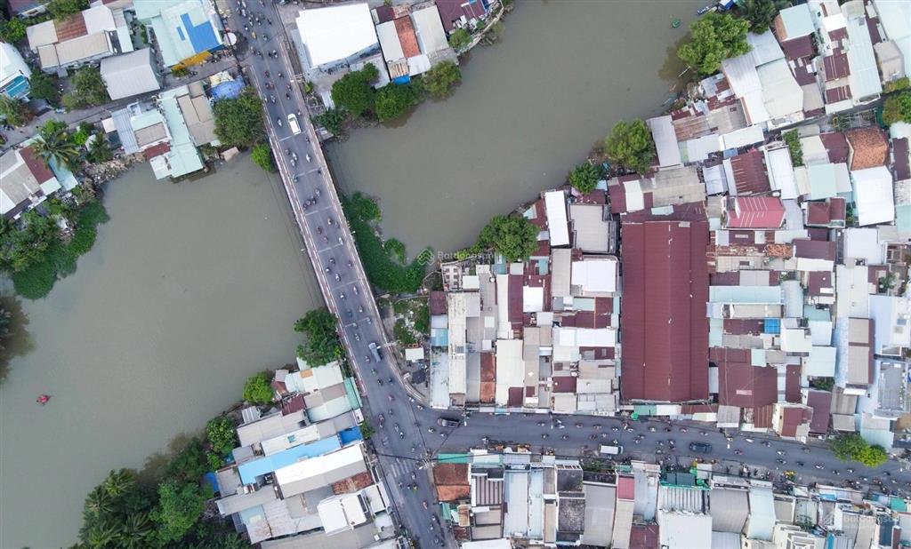 Trần cao 6m  phù hợp livestream  cho thuê nhanh mặt bằng ~850m2  sẵn hệ thống pccc  thang máy