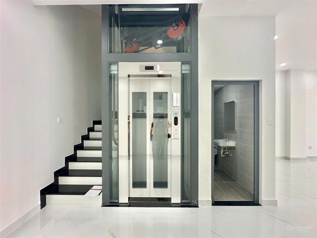 [quận 2] cho thuê nhà phố mặt tiền trương văn bang  5x20m  1 trệt 3 lầu  giá 55tr bao thuế