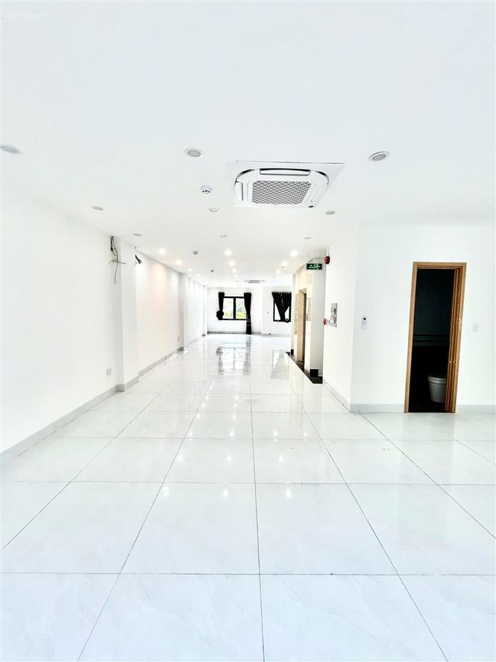 Cho thuê nhanh tòa nhà mặt tiền trương văn bang  7x21,5m  cải tạo full diện tích  sẵn pccc