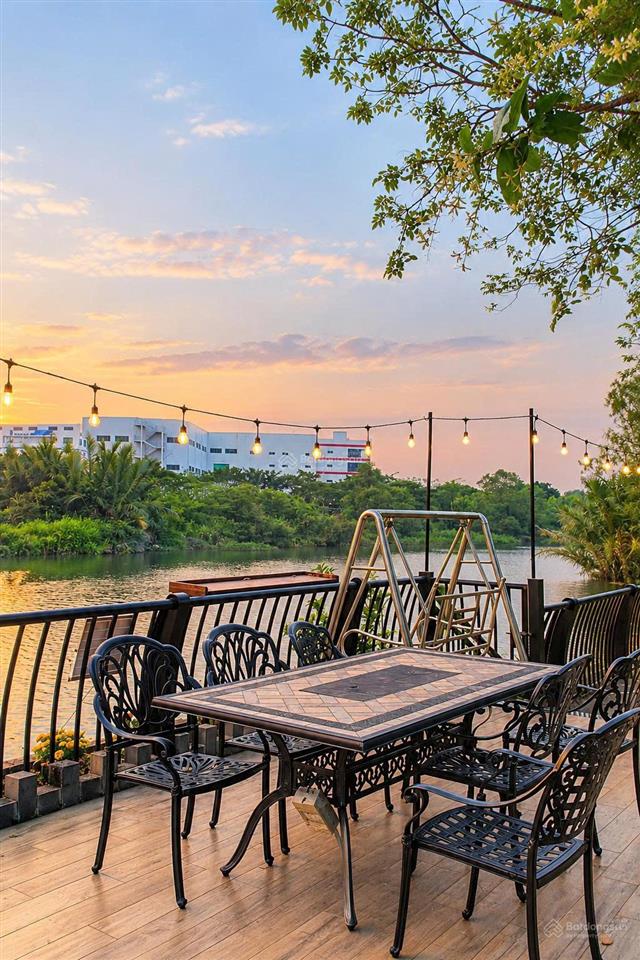 Cho thuê villa sân vườn view sông, võ văn hát, diện tích ~2000m2, 6pn 6wc, đủ tiện ích, chỉ 120tr