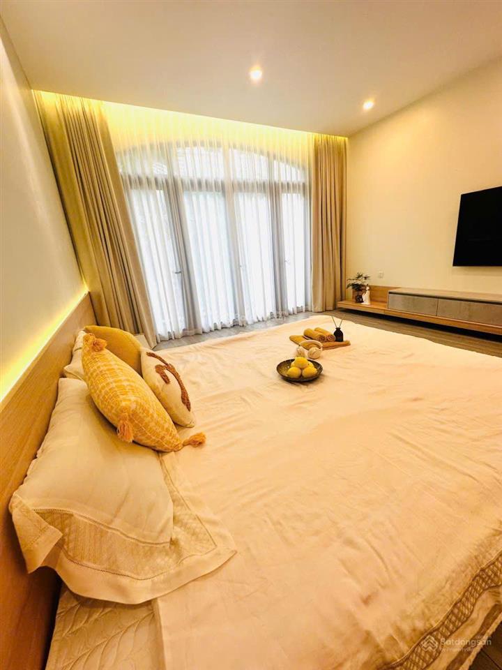 Nhà mình chuyển công tác, cần cho thuê căn biệt thự hoàn thiện full đồ, full nội thất, vào ở luôn