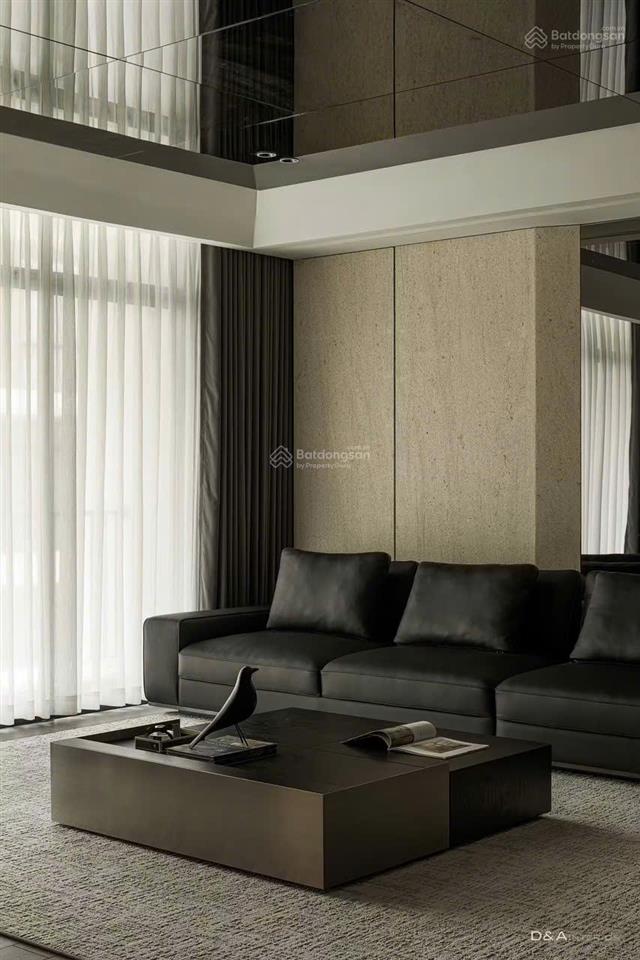 Nhà đẹp không tỳ vết, nội thất hoàn thiện luxury, hoàn thiện 5 tầng căn góc tại phố biển