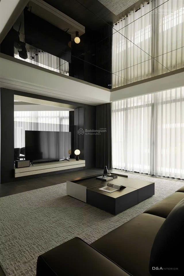 Nhà đẹp không tỳ vết, nội thất hoàn thiện luxury, hoàn thiện 5 tầng căn góc tại phố biển