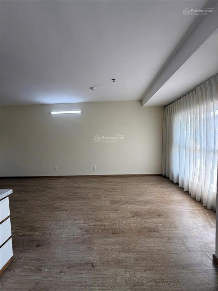 Bán gấp ehom3 có sổ hồng riêng nhà đẹp