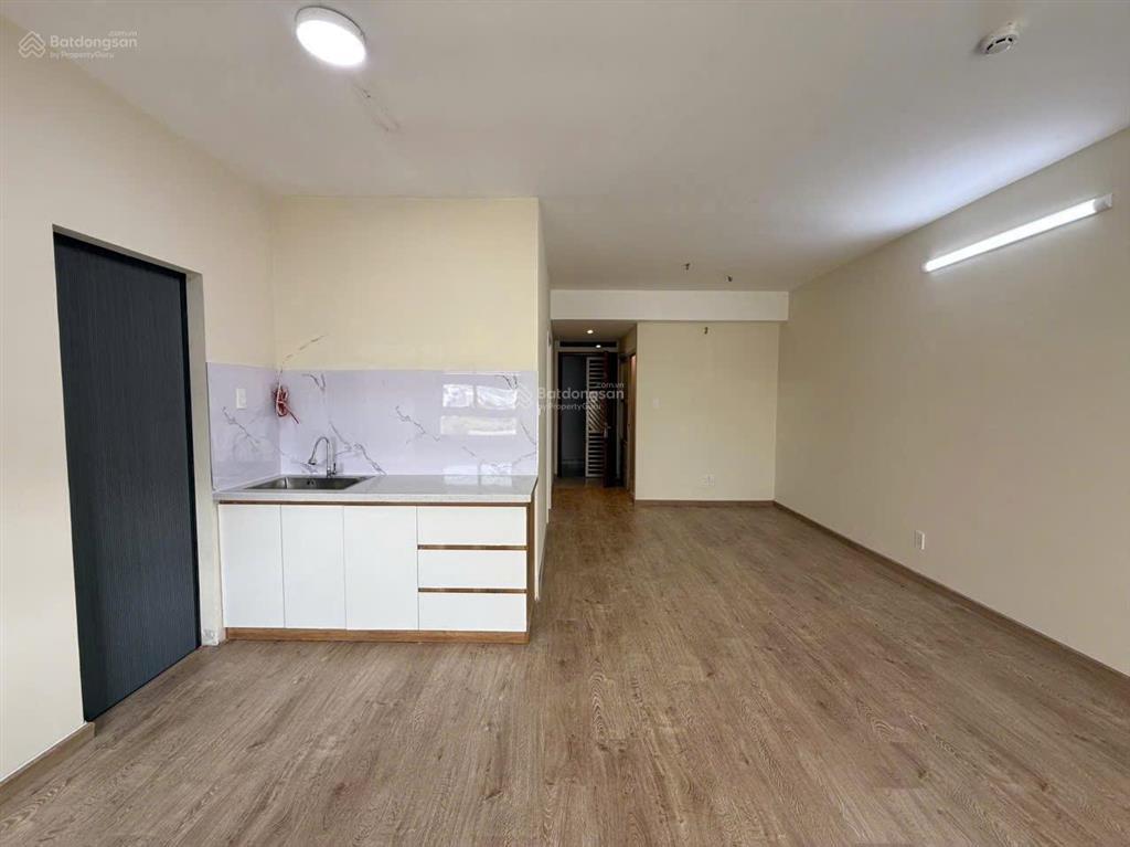 Bán gấp ehom3 có sổ hồng riêng nhà đẹp