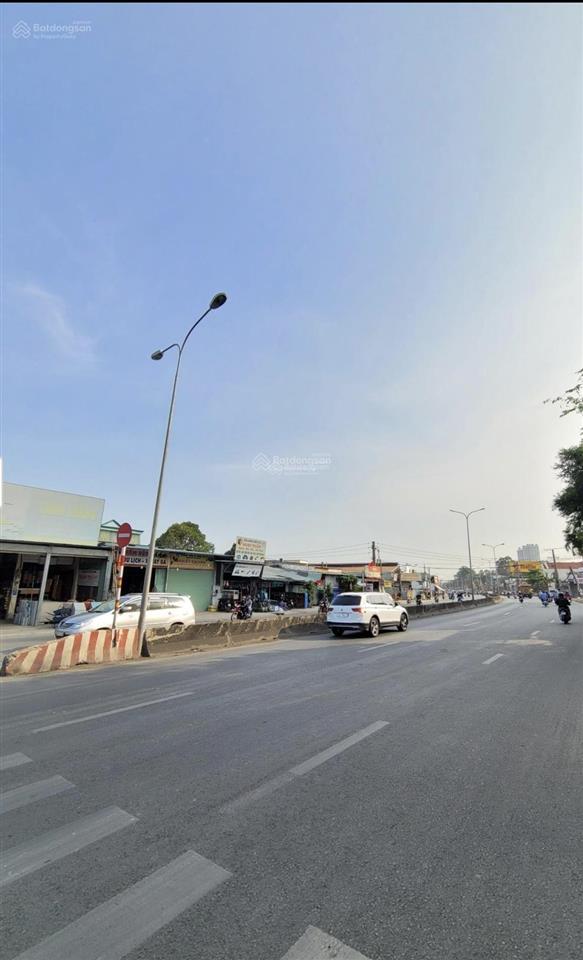 Bán 2.000m2 đất mặt tiền ql1k  vị trí đắc địa gần làng đại học  chợ đông hòa