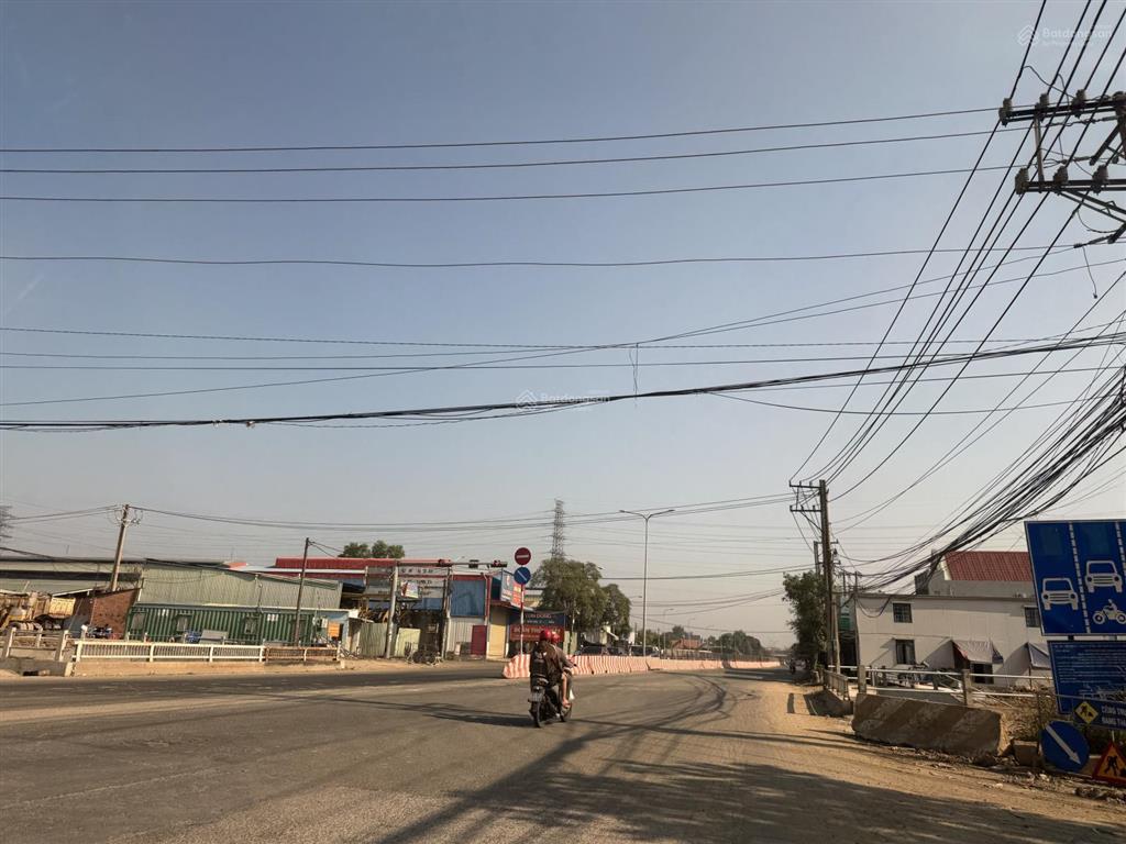 Bán đất giáp quốc lộ 1k, giá ưu đãi 13,5 tỷ, diện tích 150m2