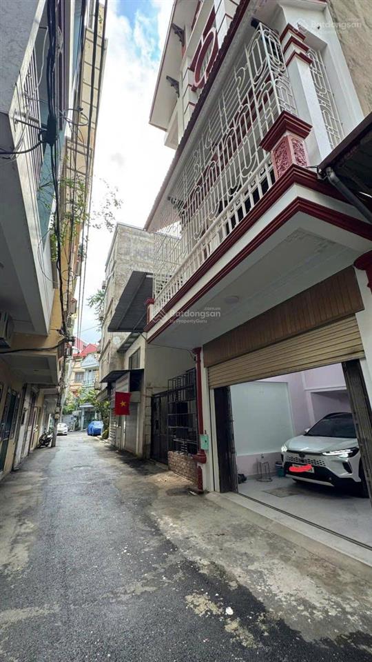 Bán nhà cầu giấy 64m2  5 tầng  ô tô tránh  ô tô vào nhà  2 mặt thoáng  mặt tiền 5.5m  dân xây