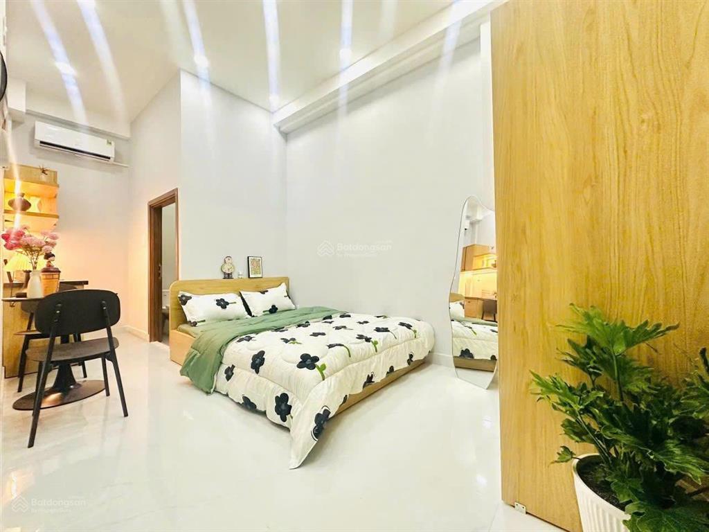 Căn hộ cao cấp xịn xò trung tâm quận 10  thang máy  bảo vệ