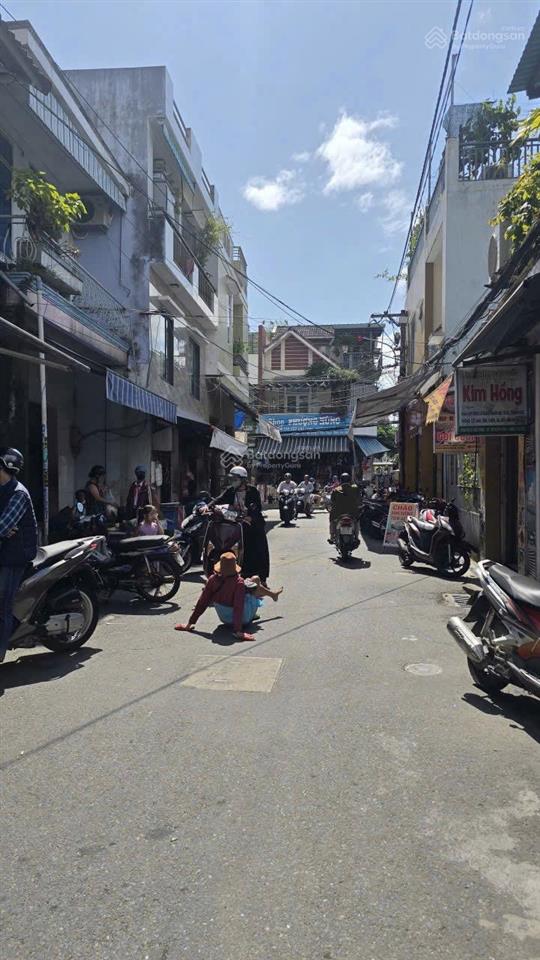 Bán nhà đường nhựa 6m xương cá thông nguyễn văn thoại, cách biển 500m, 180m2 ngang 7,5m