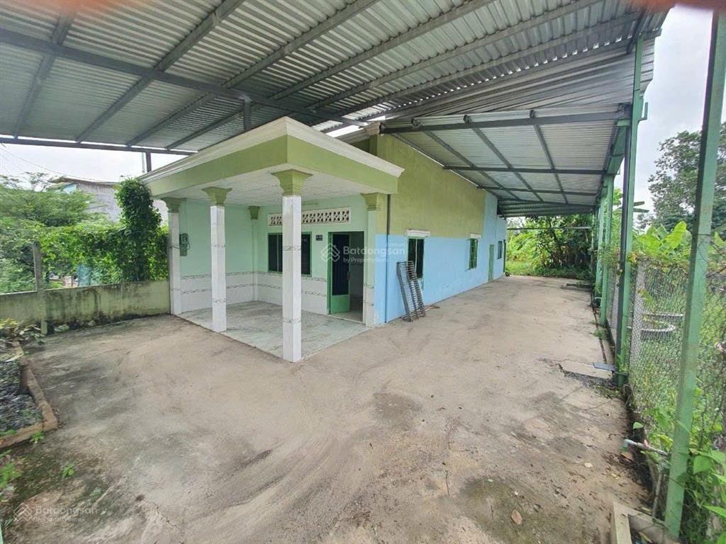 Nhà 2 mặt tiền đường vườn thơm, xã bình lợi, huyện b chánh. dt 9.5m (hậu 10.1)x 45m, 424m2