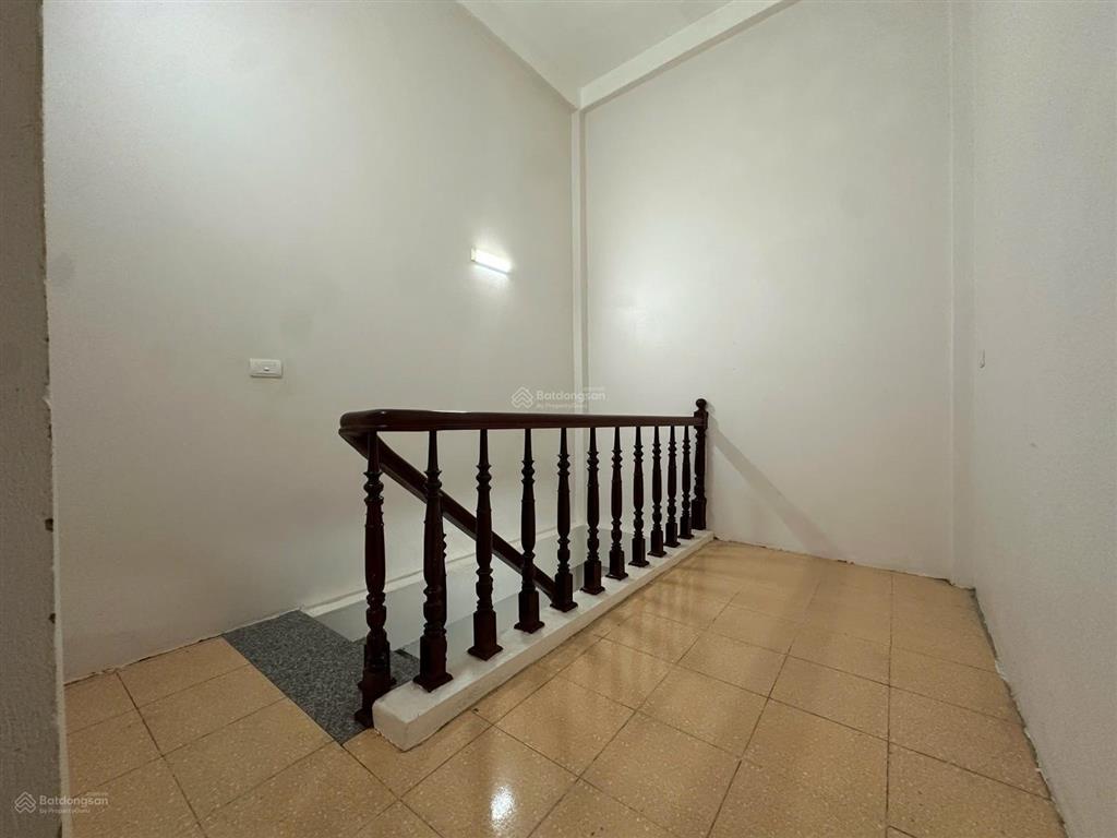 Cho thuê gấp nhà mặt phố 138, phố thái hà, 30m2, 22 triệu vnd