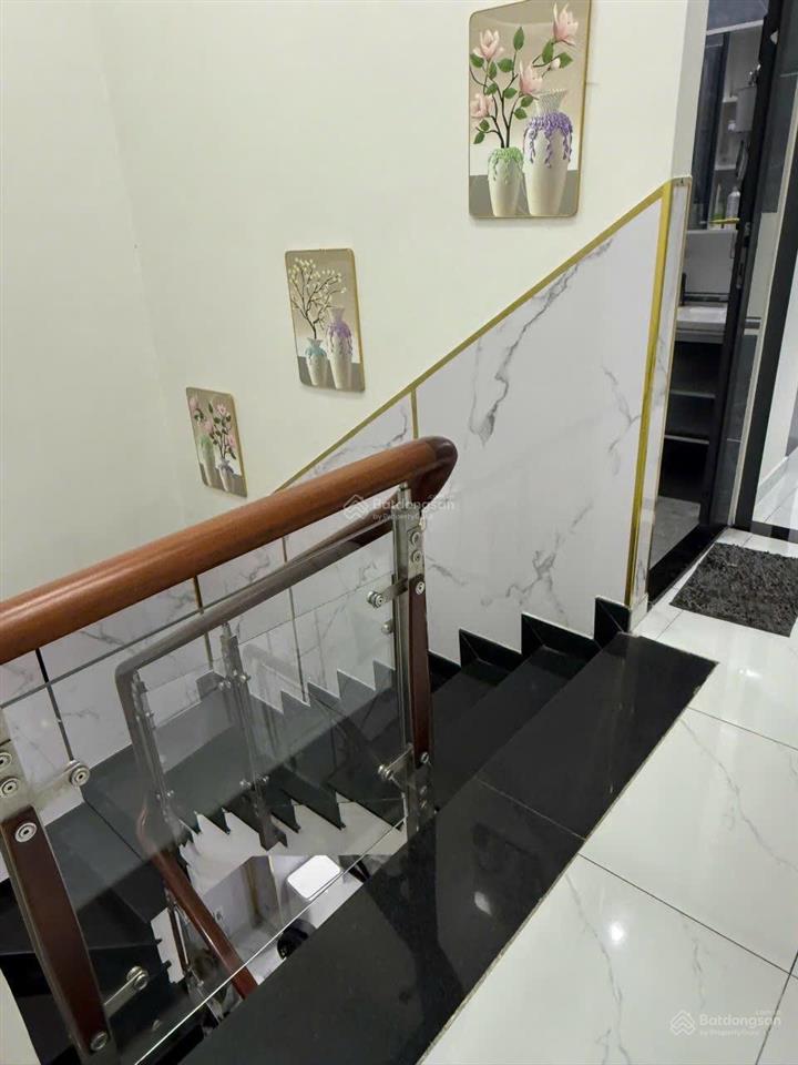 Bán nhà hẻm xe hơi lê trọng tấn  tân phú  nhà mới dọn vào ở ngay dt 4x15 giá nhĩnh 6tỷ