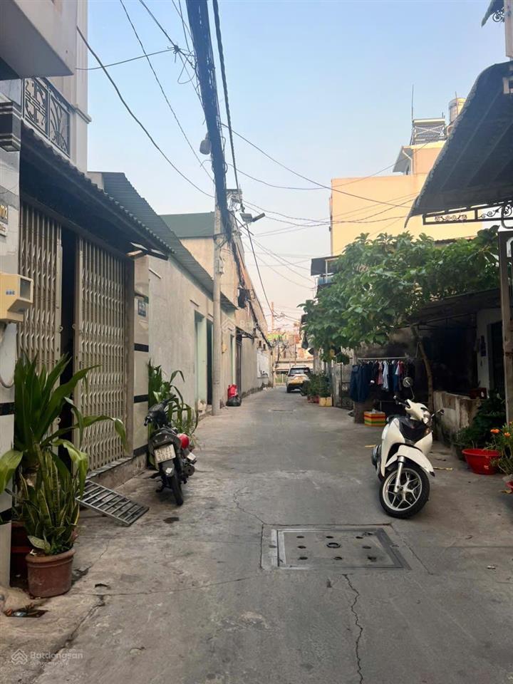 Bán nhà hẻm xe hơi lê trọng tấn  tân phú  nhà mới dọn vào ở ngay dt 4x15 giá nhĩnh 6tỷ