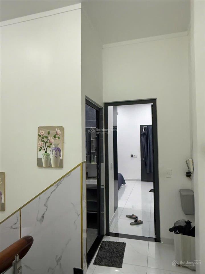 Bán nhà hẻm xe hơi lê trọng tấn  tân phú  nhà mới dọn vào ở ngay dt 4x15 giá nhĩnh 6tỷ