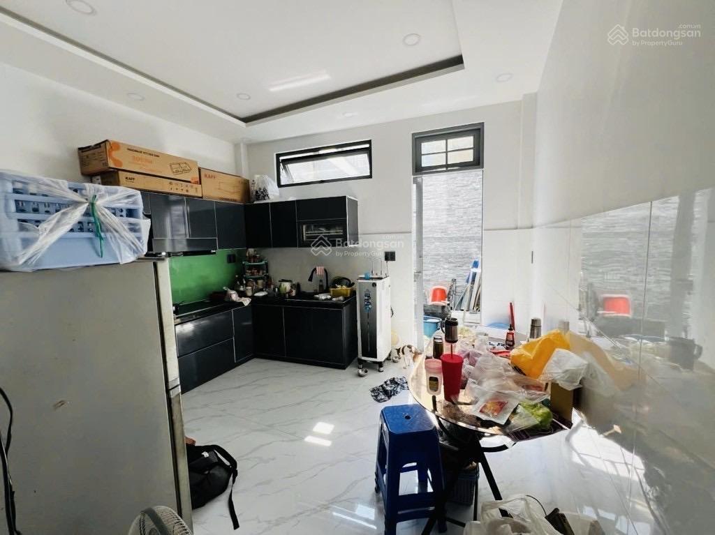 Hẻm xe tải tô hiệu  gần hoà bình, lũy bán bích 70m2  3 tầng nhà mới  nội thất cao cấp