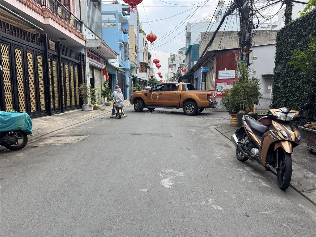 Hẻm kinh doanh chợ tân hương dt 54m² có 4tấm mới đẹp giá chỉ 9,8 tỷ tl