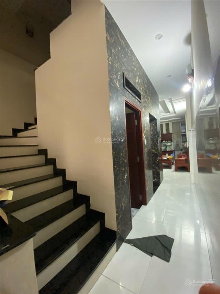 Nhà thang máy 5 tầng ngay eon mall tân phú 104m² giá 8,9 tỷ