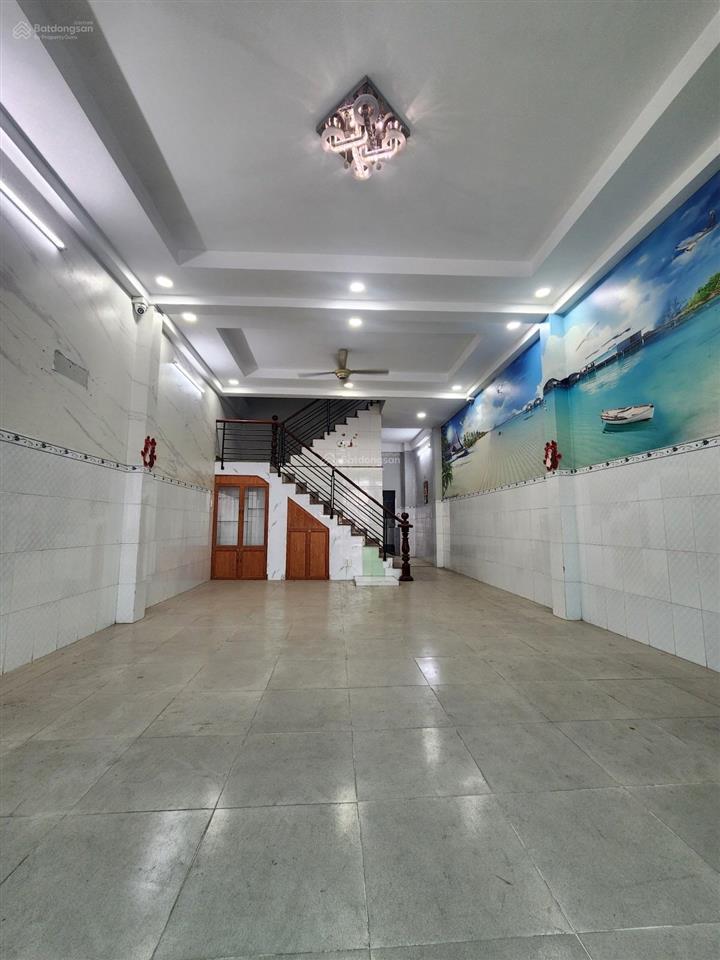Mặt tiền kinh doanh ngang 5m hiếm 3 tầng btct 90m chỉ 6.9 tỷ