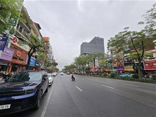 Bán nhà mặt phố xã đàn  đê la thành, vị trí đỉnh, kinh doanh đẳng cấp, 90m2 giá 90 tỷ.