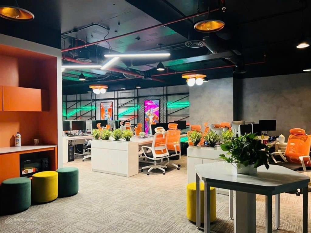 Cho thuê văn phòng giá tốt 200m2 đủ nội thất tại n03  t1 ngoại giao đoàn, bắc từ liêm giá 45 triệu