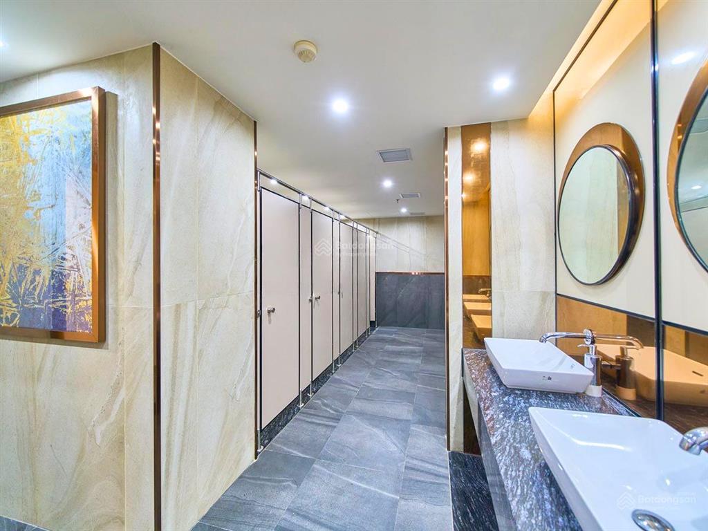 Chính chủ cho thuê văn phòng hạng a vinaconex diamond chợ mơ lô góc 158m2 giá 210k/m2/tháng