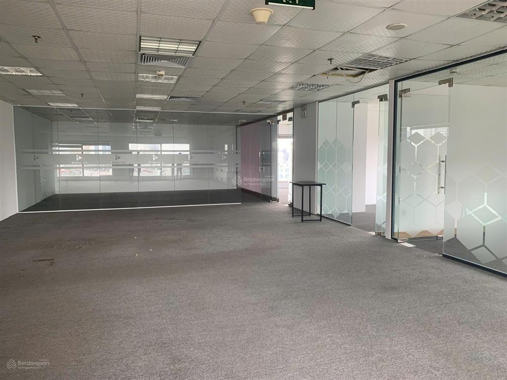 Chuyển nhượng + cho thuê văn phòng hạng b + viet tower  thái hà  đống đa 200m2 giá chỉ 338k/m2