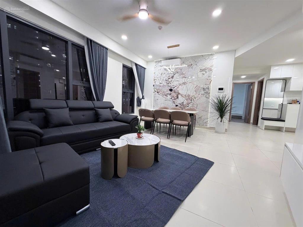 Chính chủ bán căn 3pn2wc tại the glory  căn góc  93m2