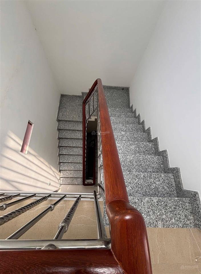 Cho thuê nhà đẹp sạch sẽ khu dân cư hiệp thành 3