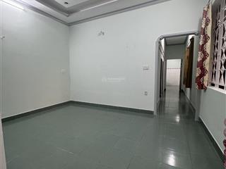 Cho thuê nhà trong khu dân cư hiệp thành i 2 phòng ngủ đẹp sạch sẽ