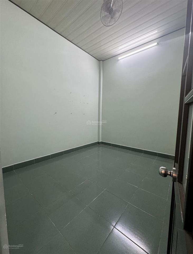 Cho thuê nhà trong khu dân cư hiệp thành i 2 phòng ngủ đẹp sạch sẽ