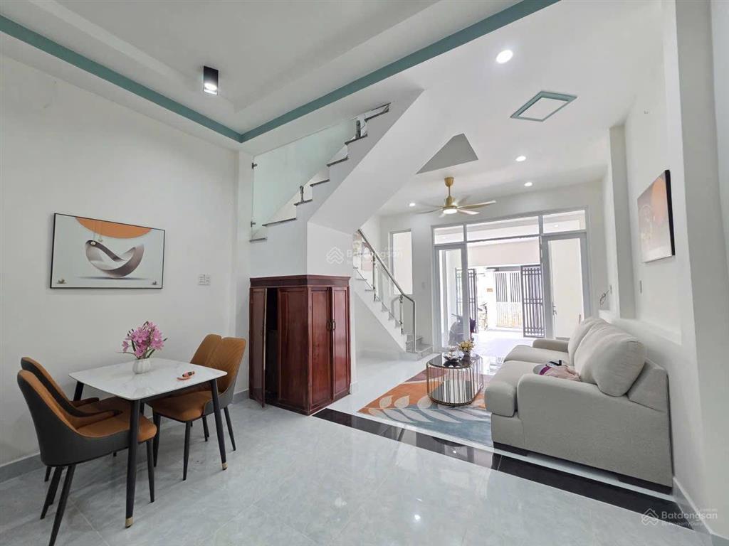 Cho thuê nhà hẻm nguyễn đức thuận đẹp sạch sẽ sịn sò mới hiệp thành tdm bd