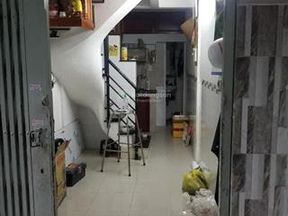 Cho thuê nhà gần chợ tân bình  hẻm yên tỉnh sạch sẽ  thích hợp cho gia đình 3 4 người  sinh viên