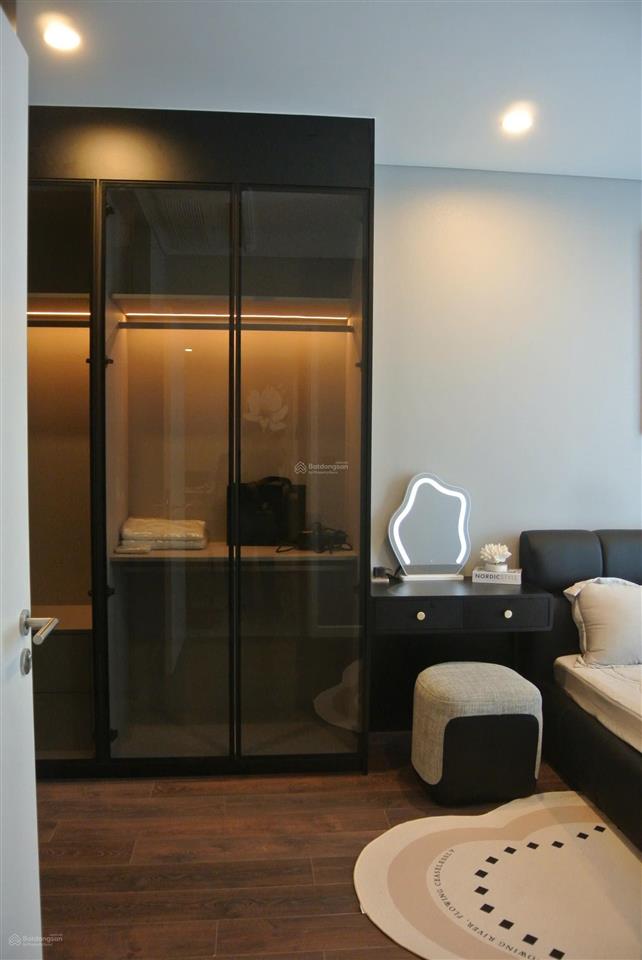 Cho thuê căn hộ 2pn view sông hàn cầu trần thị lý tại the filmore đà nẵng. giá 36tr/tháng