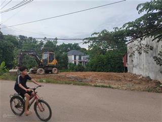 Chính chủ cần bán gấp lô đất mặt đường kinh doanh siêu đỉnh lô đất đẹp tại khu 3 thạch đồng.