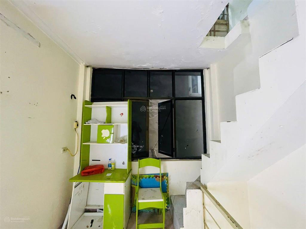 Sốc sốc giá rẻ sổ đỏ riêng, phố chợ khâm thiên, hà nội, 4 tầng giá 2 tỷ 85 lô góc thoáng sáng