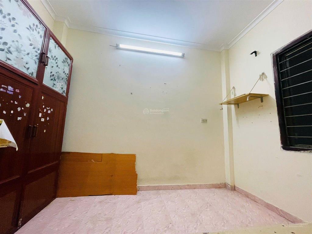 Sốc sốc giá rẻ sổ đỏ riêng, phố chợ khâm thiên, hà nội, 4 tầng giá 2 tỷ 85 lô góc thoáng sáng