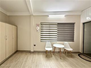 Cần bán căn hộ chung cư  trung tâm phú nhuận tặng nội thất mới