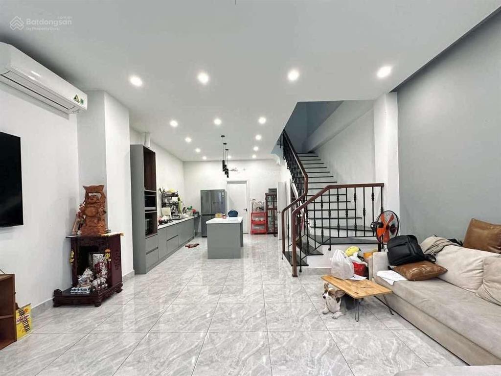 Trường sa  100m2  3 tầng  có phòng ngủ trệt  phú nhuận  12.5 tỷ