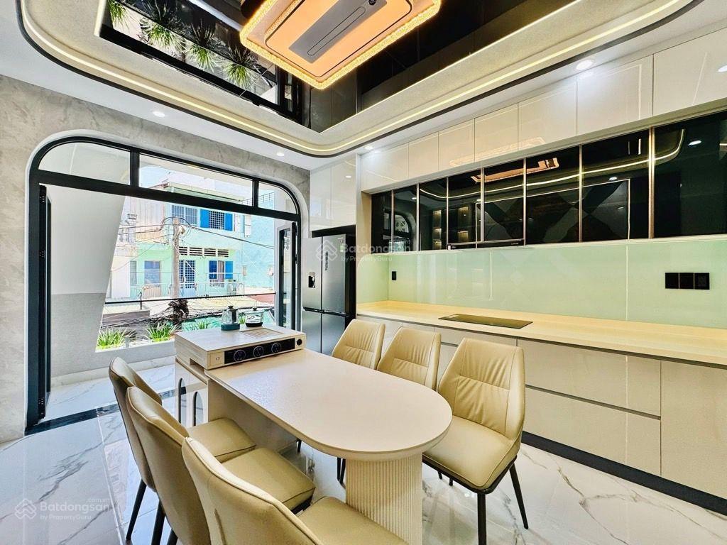 Hẻm ô tô  hoàng hoa thám  67m2  3 tầng  4pn  gần sân bay tsn  phú nhuận  nhỉnh 7 tỷ