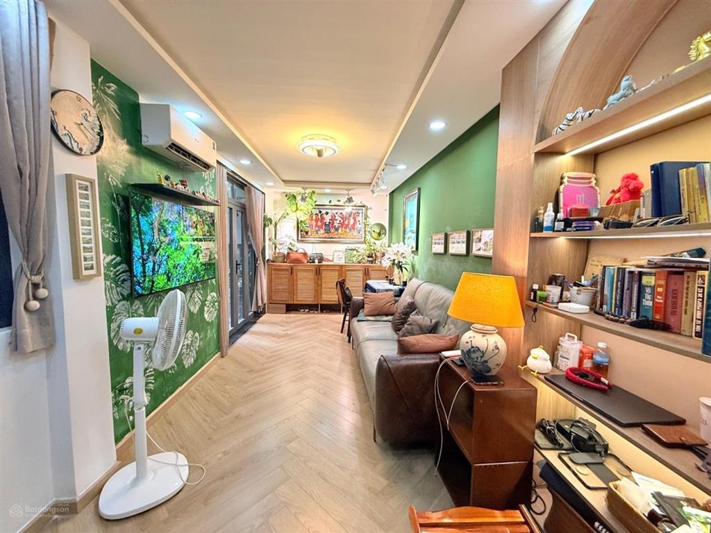 Hẻm ô tô  47m²  ngã tư hàng xanh  full nội thất  nhỉnh 5 tỷ