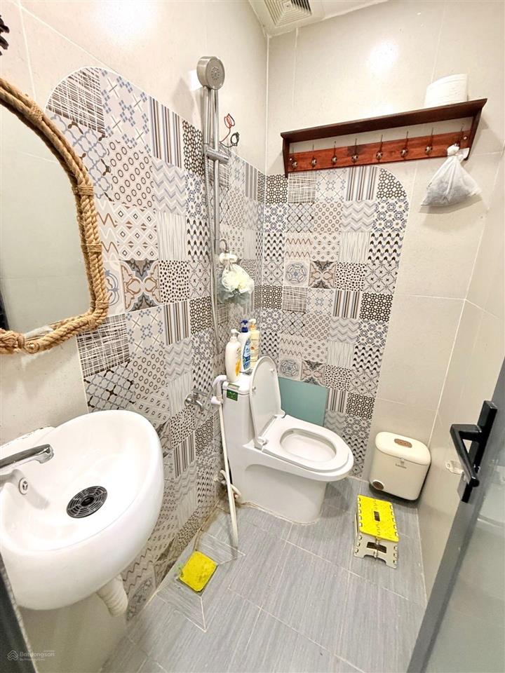 Hẻm ô tô  47m²  ngã tư hàng xanh  full nội thất  nhỉnh 5 tỷ