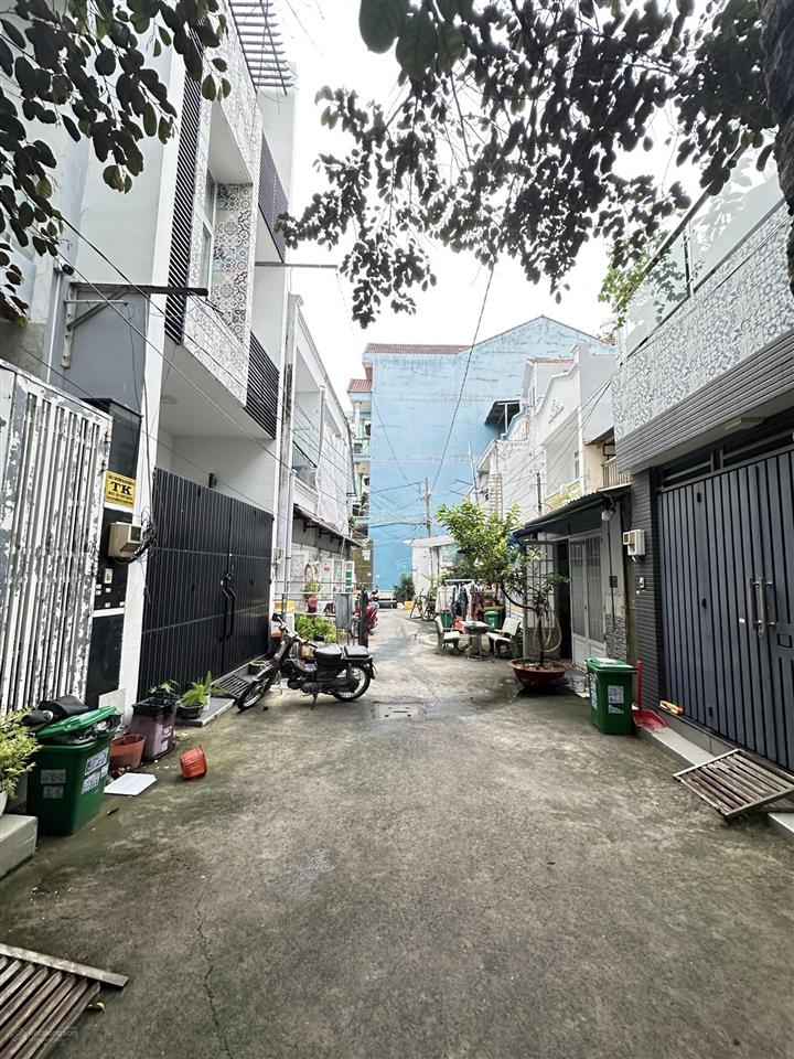 Công viên làng hoa  vuông vức  58/70m2  đs9  lê văn thọ  nhà cấp 4  chỉ 4,6 tỷ (tl)