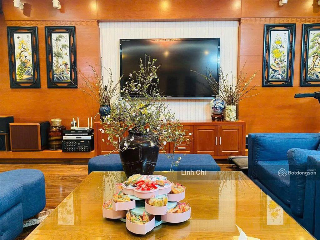 (giá chuẩn) cần bán cc b4 kim liên, phạm ngọc thạch. vị trí trung tâm thủ đô, 4 ngủ  181m2