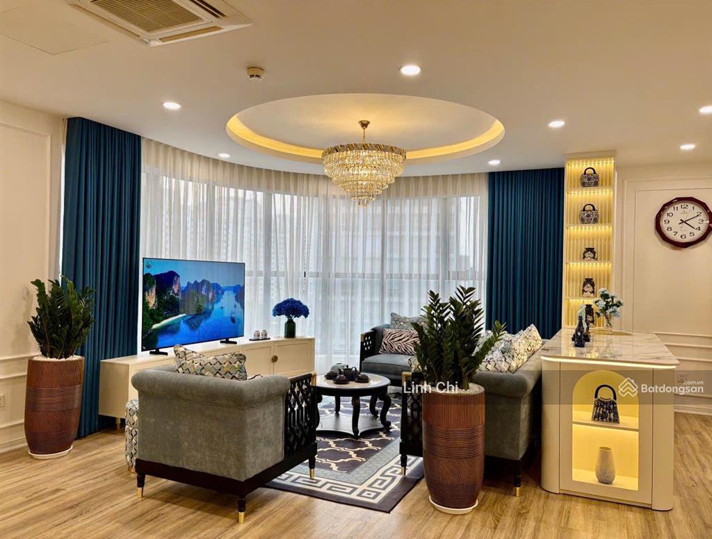 Bán căn góc golden palm, 3 ngủ, căn hiếm, 3 mặt thoáng, nội thất đẹp mê.  0946 116 ***
