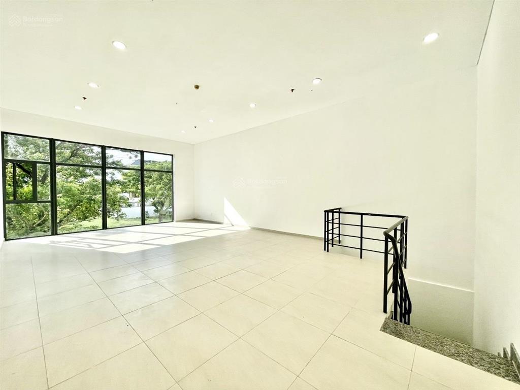 Bán shophouse thủ thiêm dragon mặt tiền quách giai 24m