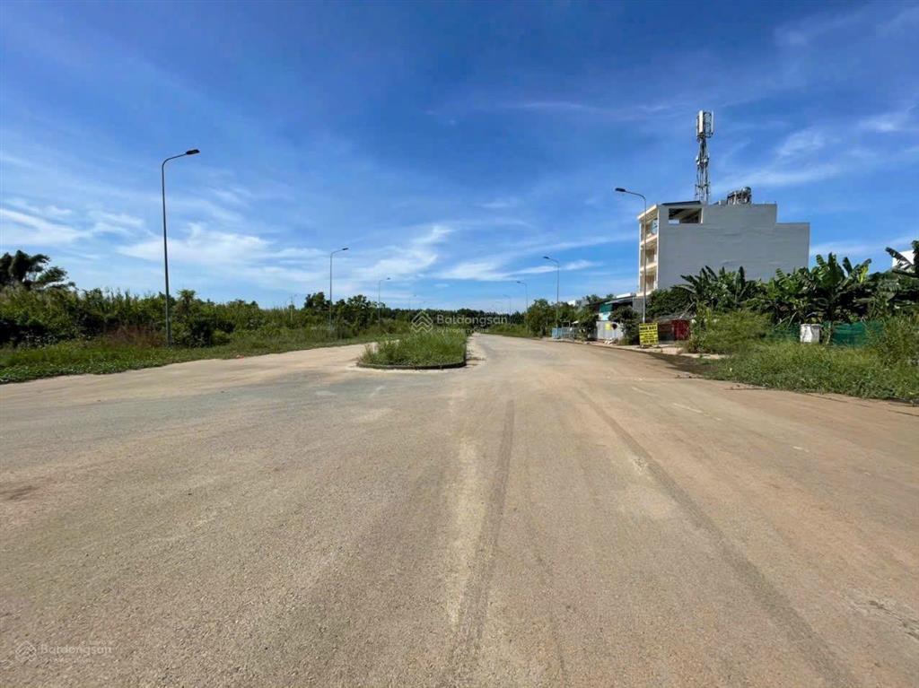 Cần bán nền biệt thự 28ha nguyễn bình, nhơn đức
